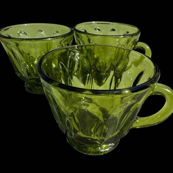 VINTAGE ANCHOR HOCKING TEA CUP's (Lot of 3) GREEN GLASS 6oz 2" TALL - Picture 2 of 5